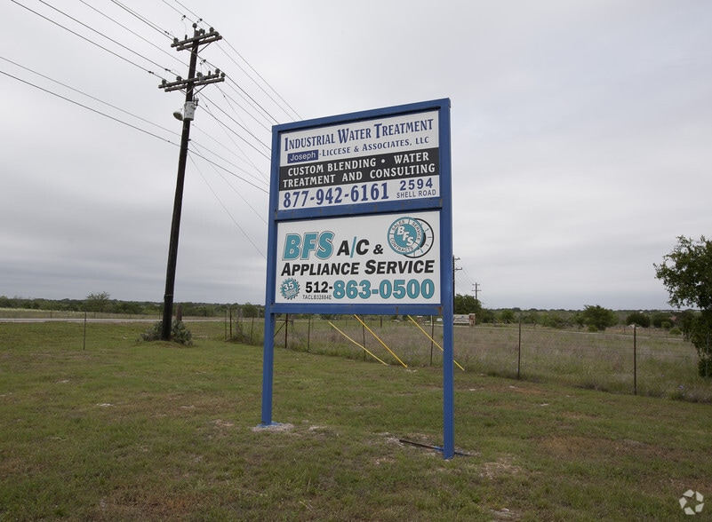 More Photos Of 2594 Shell Rd, Georgetown Warehouse For Lease