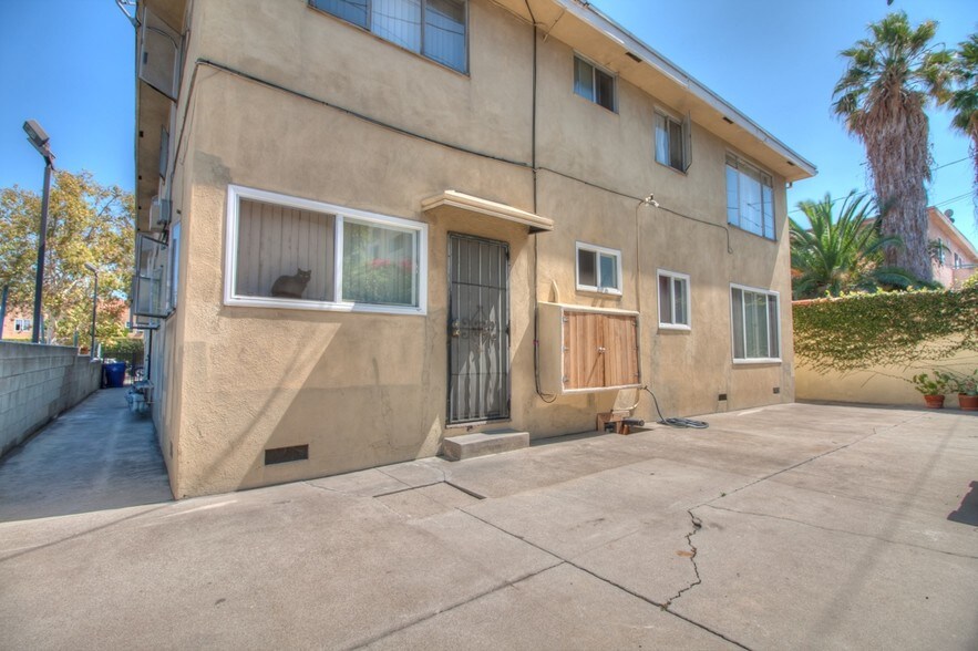 More Photos Of 1421 S Shenandoah St, Los Angeles Apartments For Sale