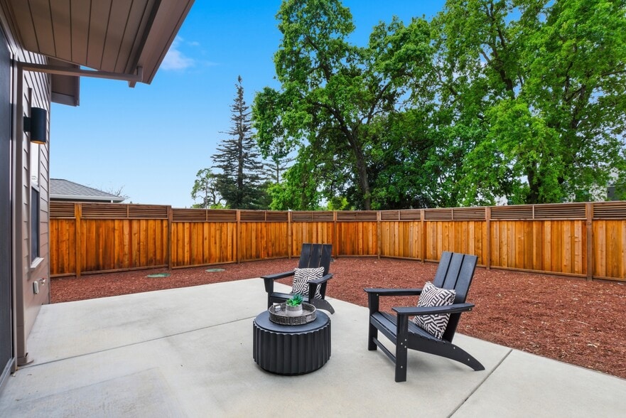 More Photos Of 47-49 Ursuline Rd, Santa Rosa Apartments For Sale