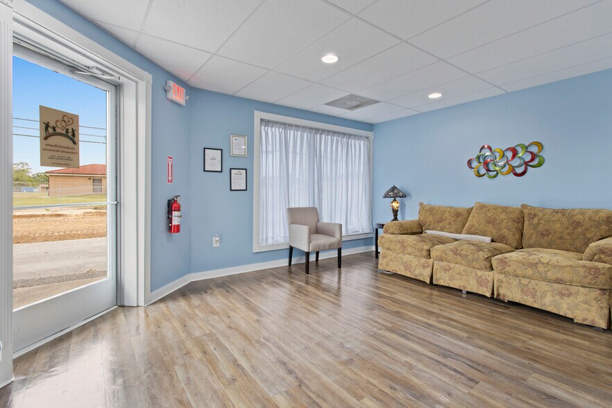 More Photos Of 1420 Ingalls Ave, Pascagoula Freestanding For Lease