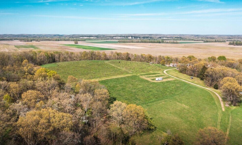 More Photos Of 3166 Highway B, Berger Winery Vineyard For Sale