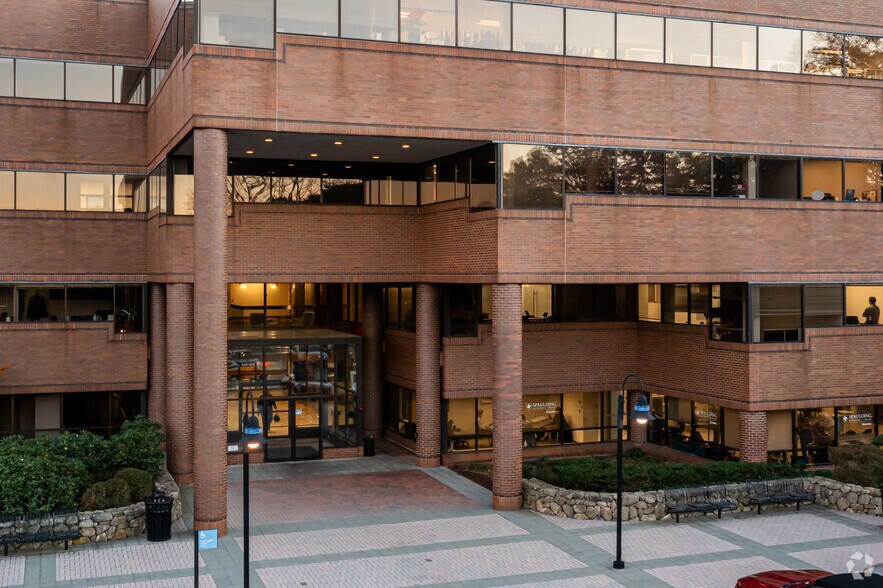 More Photos Of 300 Granite St, Braintree Office For Lease