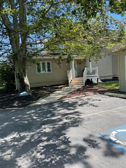 More Photos Of 2409 Pennington Rd, Pennington Office For Lease