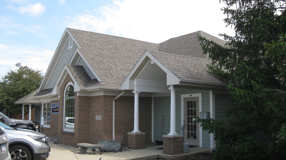 More Photos Of 10808 Coldwater Rd, Fort Wayne Office For Sale