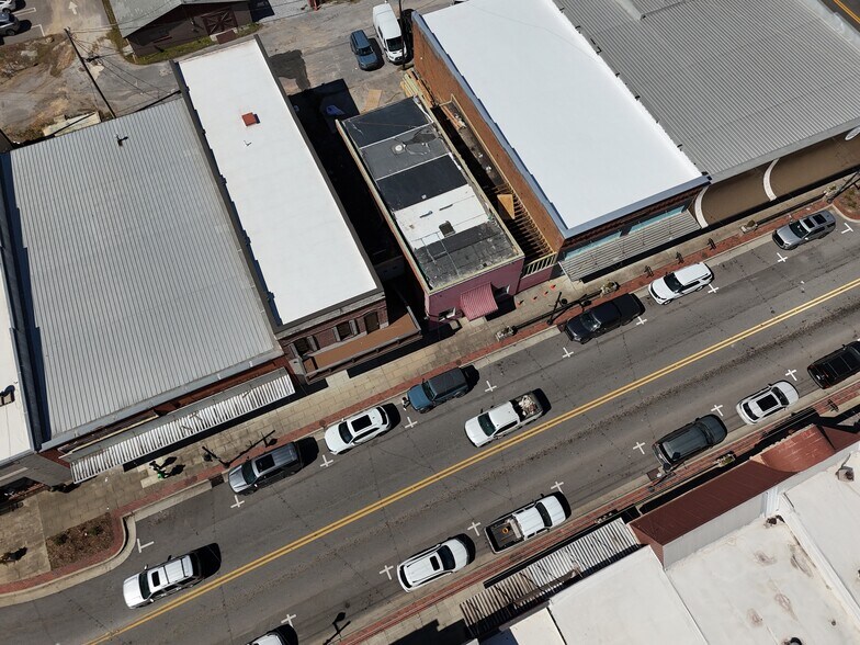 More Photos Of 109 Main Street, Columbiana Office For Lease