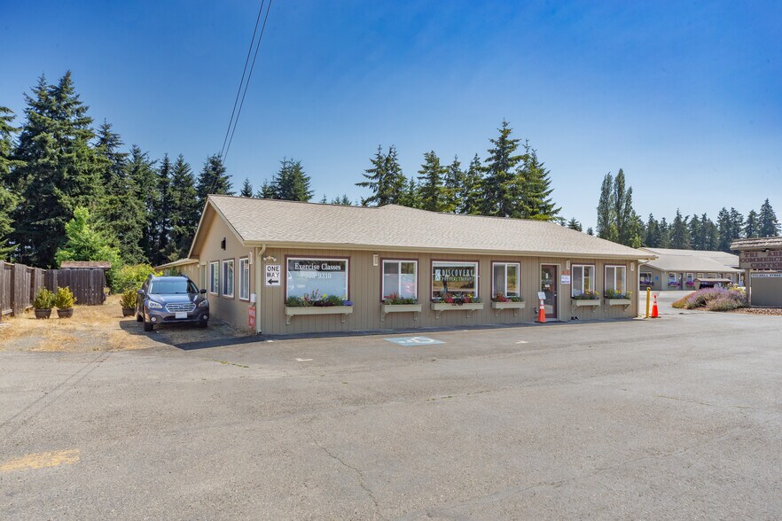More Photos Of 31 Colwell St, Port Hadlock Medical For Lease