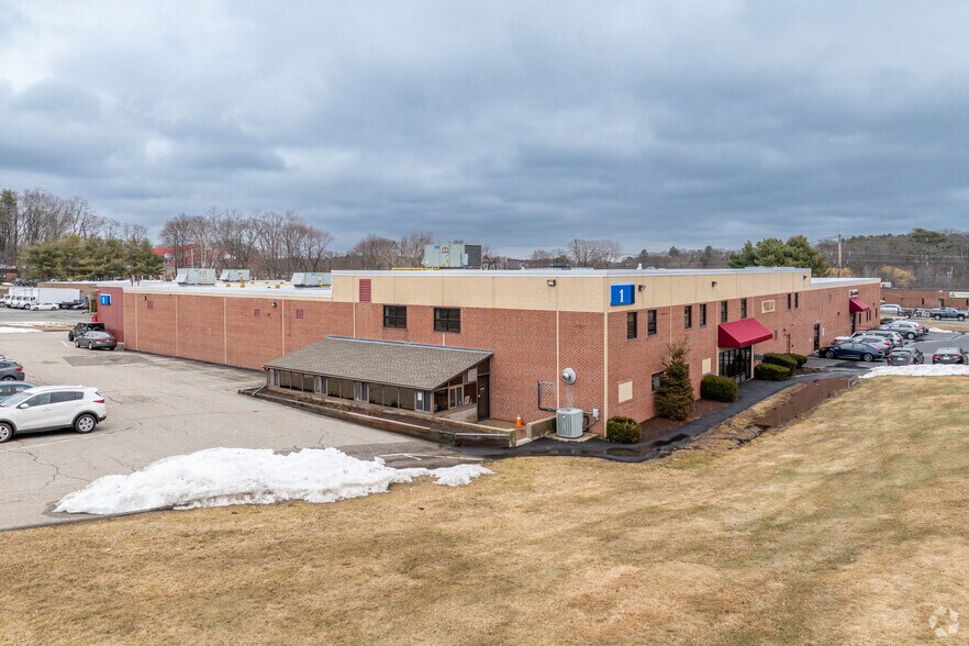 More Photos Of 1 Industrial Dr, Danvers Light Manufacturing For Lease