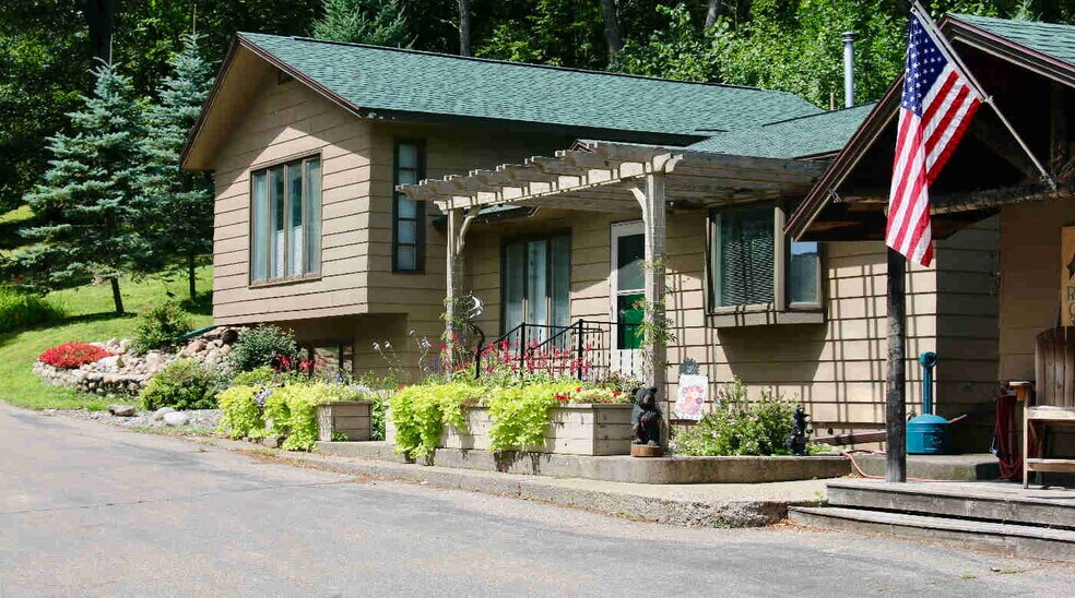 More Photos Of 19222 Echo Ridge Dr, Nevis Hotel For Sale