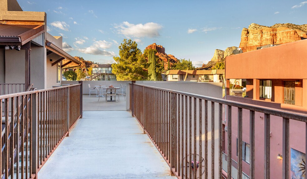 More Photos Of 105 Bell Rock Plz, Sedona Hotel For Sale