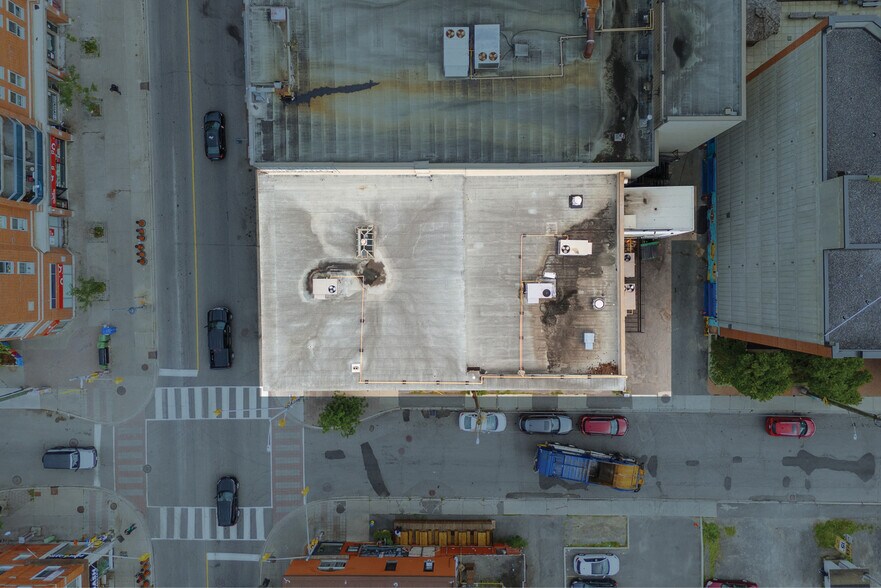 More Photos Of 359-363 Bank St, Ottawa Storefront Retail Office For Sale