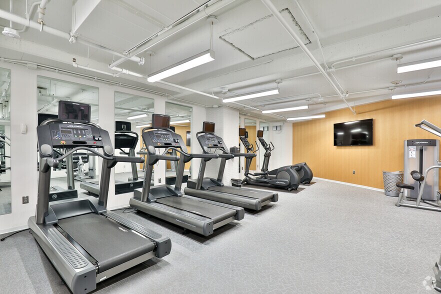 More Photos Of 111 K St NE, Washington Office For Lease