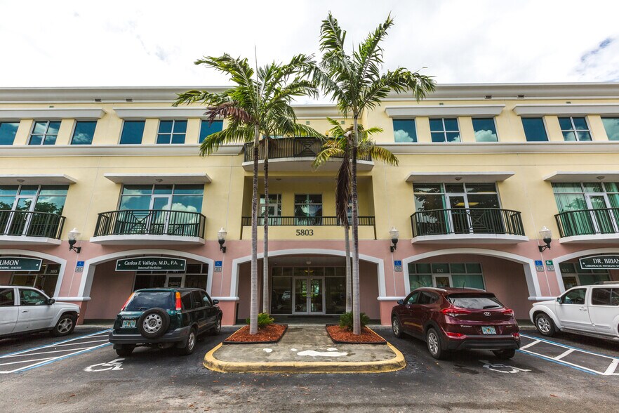 More Photos Of 5803 NW 151st St, Miami Lakes Office For Sale