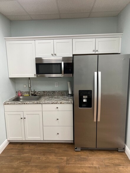 More Photos Of 1857 San Marco Rd, Marco Island Office Residential For Sale