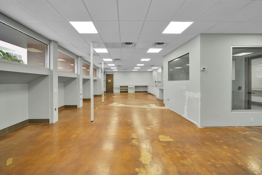 More Photos Of 6061 NE 14th Ave, Fort Lauderdale Medical For Lease