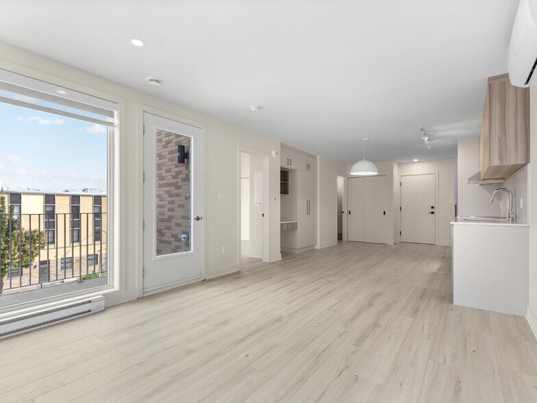 More Photos Of 2525 St Rachel E, Montréal Apartments For Sale