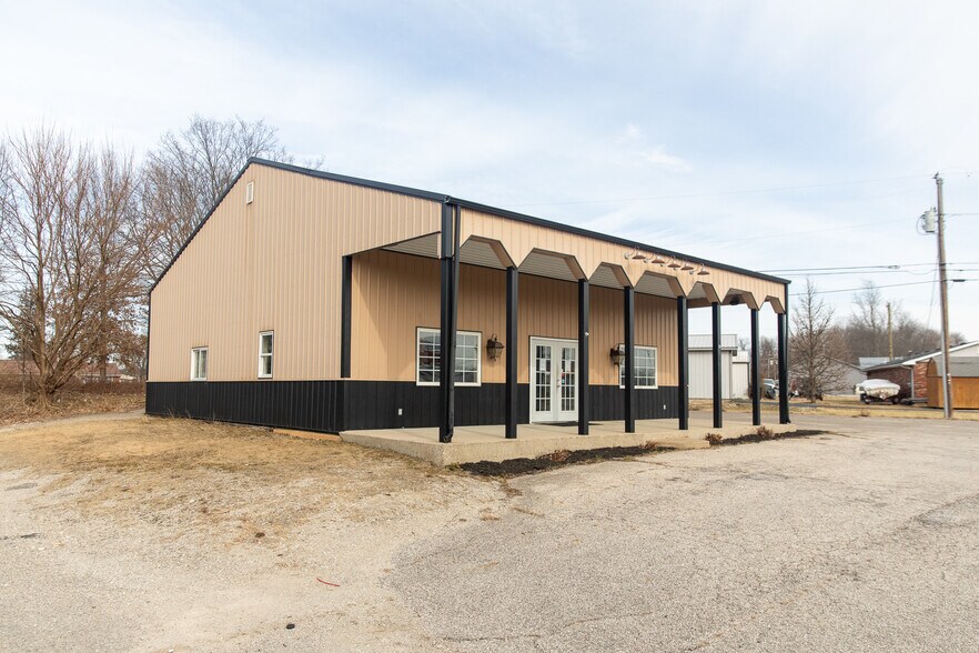 Primary Photo Of 1402 Bear St, Madison Specialty For Sale