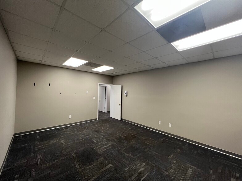 More Photos Of 810 E Craig St, Atmore Medical For Sale
