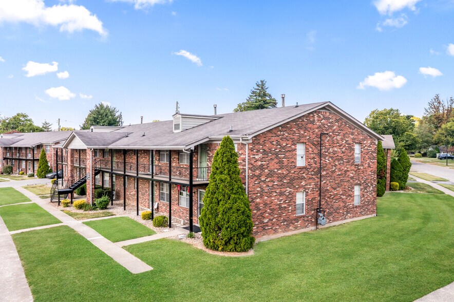 More Photos Of 3146 Commander Dr, Louisville Apartments For Sale