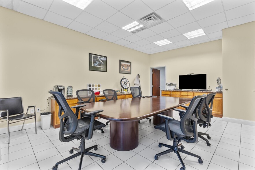 More Photos Of 80 Wampus Ln, Milford Warehouse For Lease
