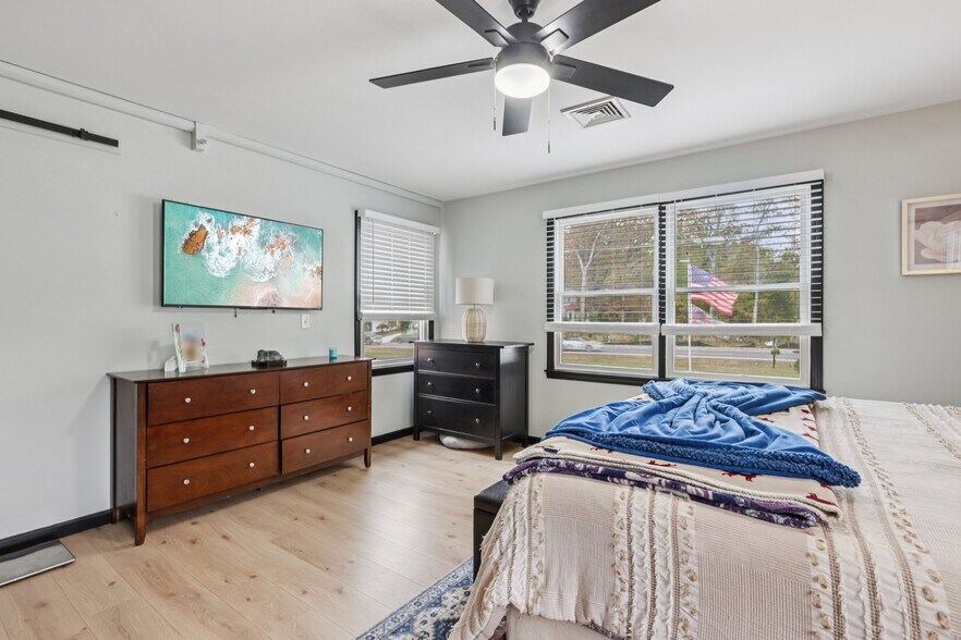 More Photos Of 170 S Hope Chapel Rd, Jackson Specialty For Sale