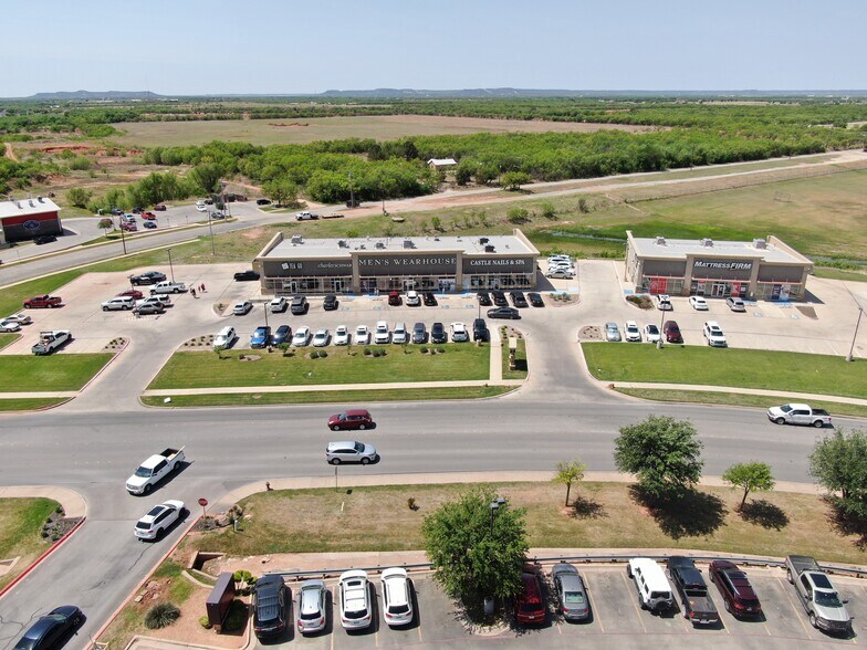 More Photos Of 3550-3562 Catclaw Dr, Abilene Freestanding For Sale