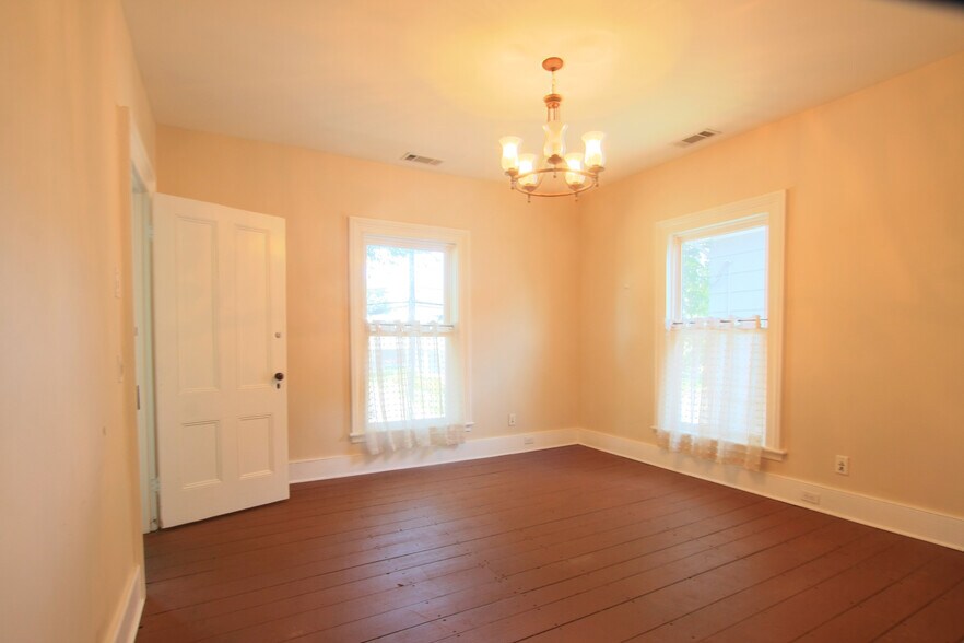 More Photos Of 68 N Bridge St, Somerville Office For Lease