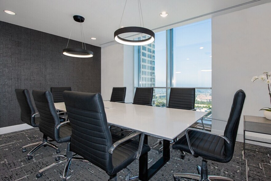 More Photos Of 620 Newport Center Dr, Newport Beach Coworking Space