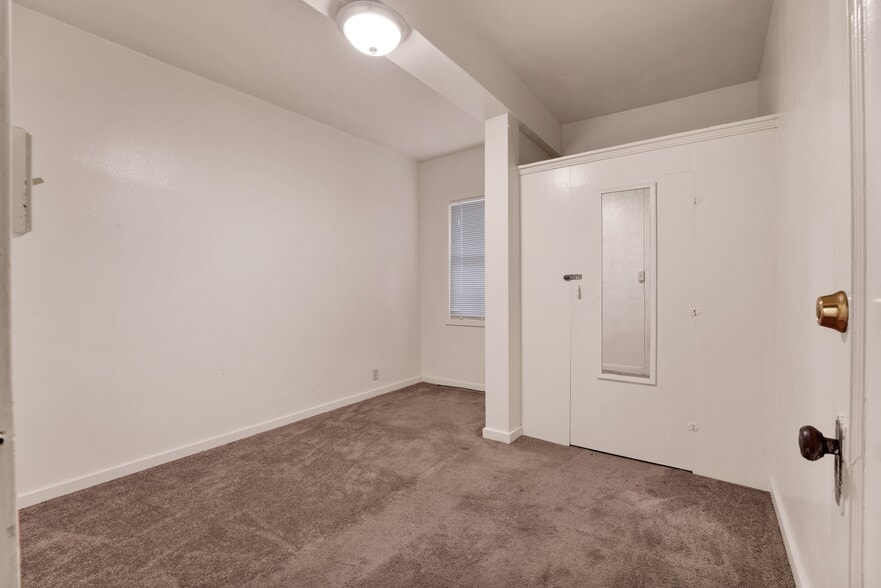 More Photos Of 1716-1732 University Ave, Berkeley Apartments For Lease