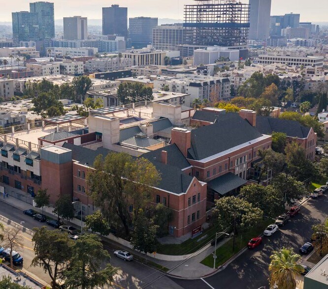More Photos Of 3160 Geneva St, Los Angeles Medical For Sale