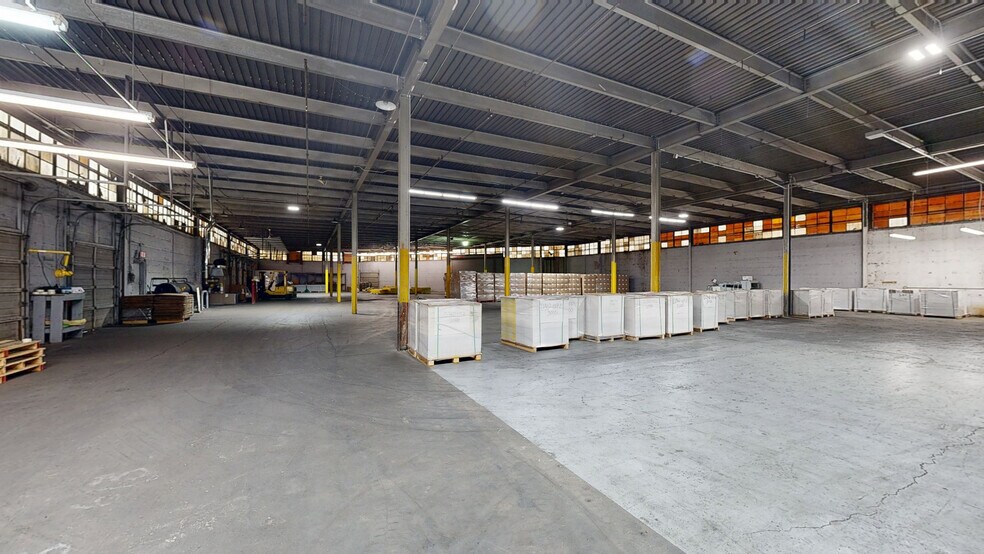 More Photos Of 125 McKee St, East Hartford Warehouse For Lease