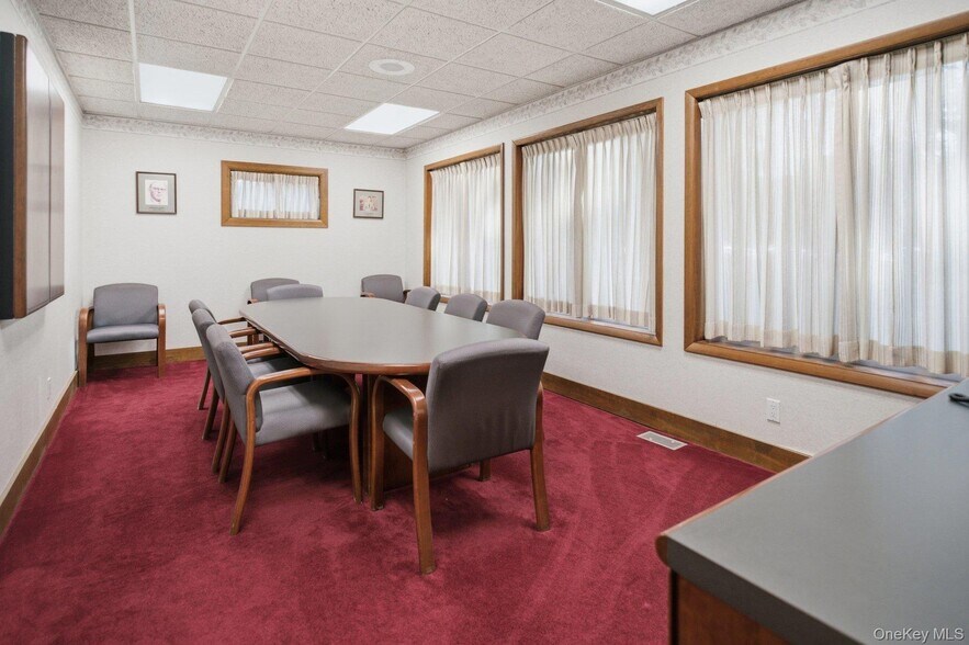 More Photos Of 225 Howell Ave, Riverhead Office For Sale