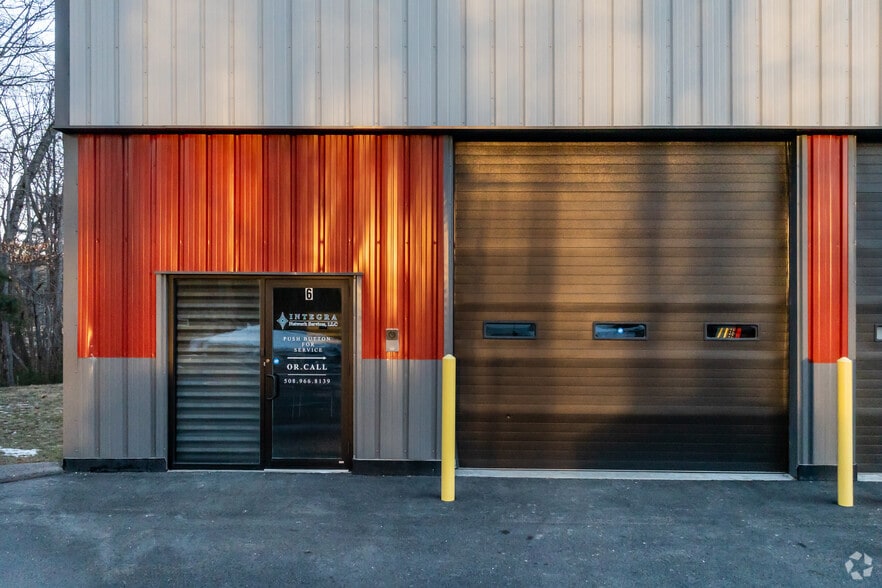 More Photos Of 10 Charlesview Rd, Hopedale Warehouse For Lease