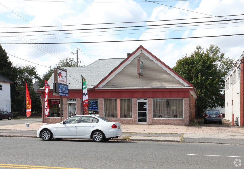 More Photos Of 1380-1382 Dixwell Ave, Hamden Freestanding For Lease