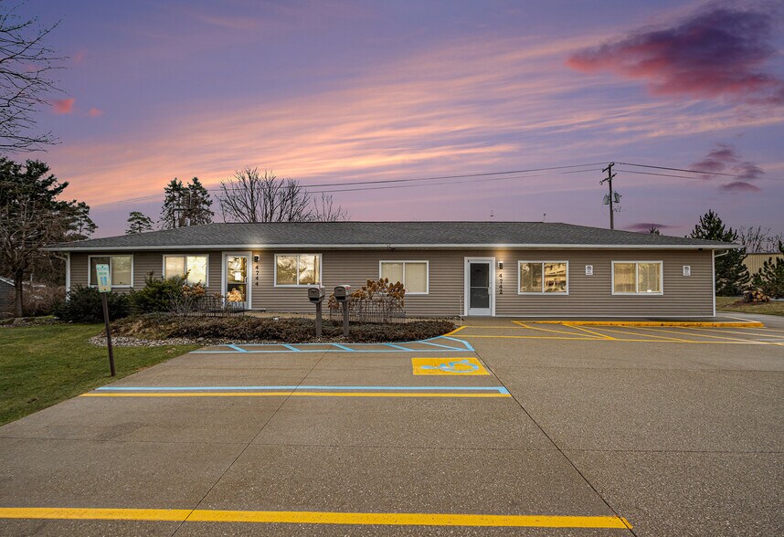 Primary Photo Of 4744 Beckley Rd, Battle Creek Office Residential For Sale