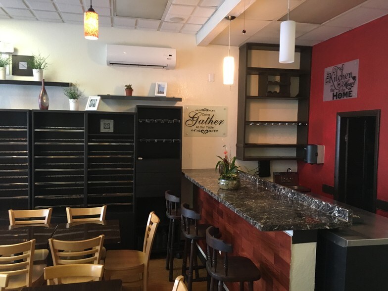 More Photos Of 211-221 Navarre Ave, Coral Gables Restaurant For Lease