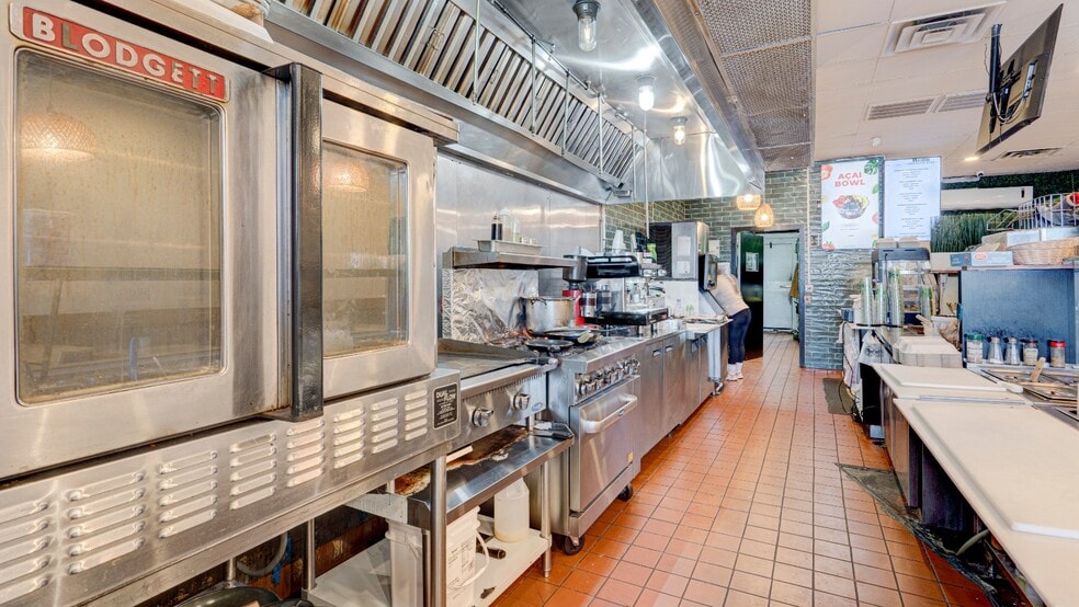 More Photos Of 15700-15732 SW 72nd St, Miami Storefront For Lease