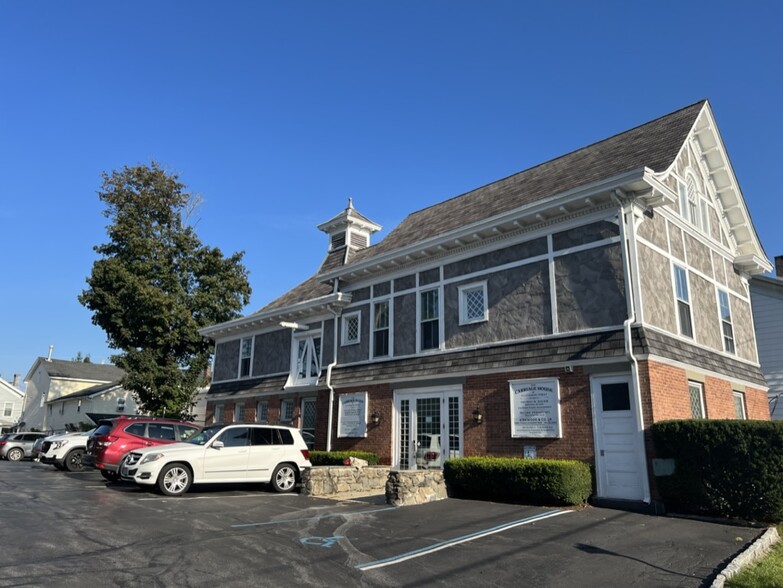 Primary Photo Of 42 a Catharine St, Poughkeepsie Office For Lease