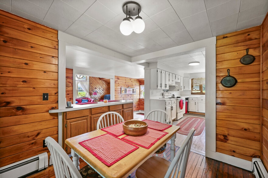 More Photos Of 2010-2012 Clayton Mill Rd, Mill River Specialty For Sale