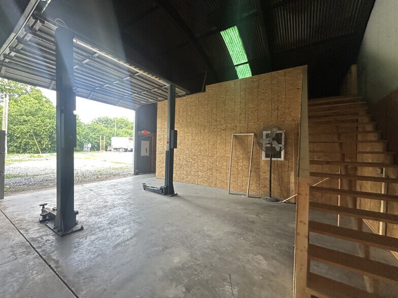 More Photos Of 2906 Woodlawn Rd, McKinney Unknown For Lease