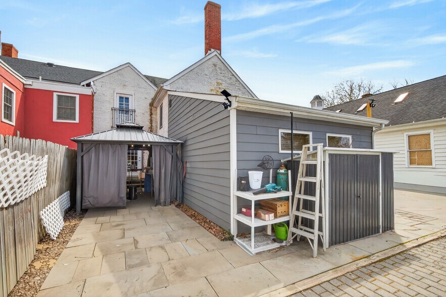 More Photos Of 22 S Main St, Allentown Office For Sale