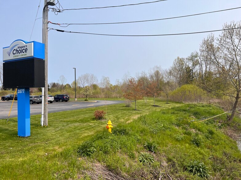 More Photos Of 3571 Niagara Falls Blvd, North Tonawanda Land For Sale