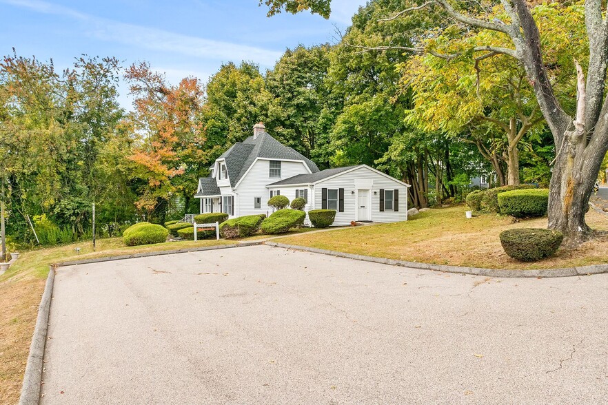 More Photos Of 143 Boston Post Rd, Waterford Office Residential For Sale