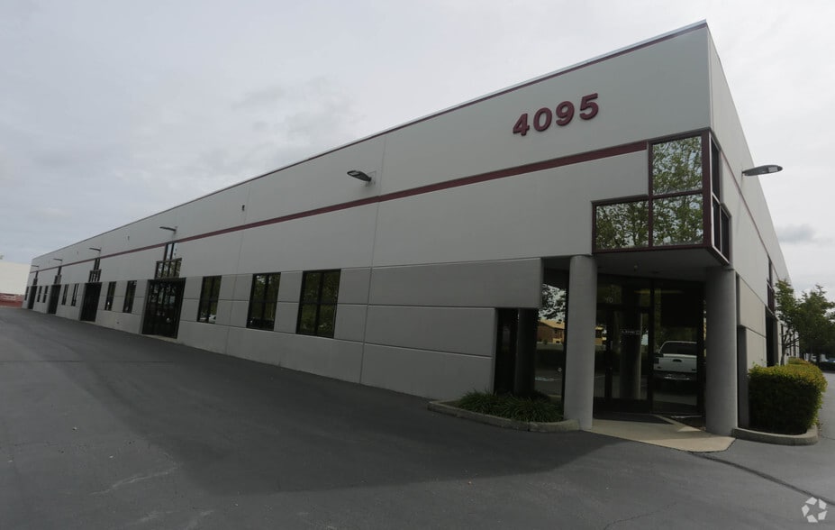 More Photos Of 4095 Delmar Ave, Rocklin Warehouse For Lease