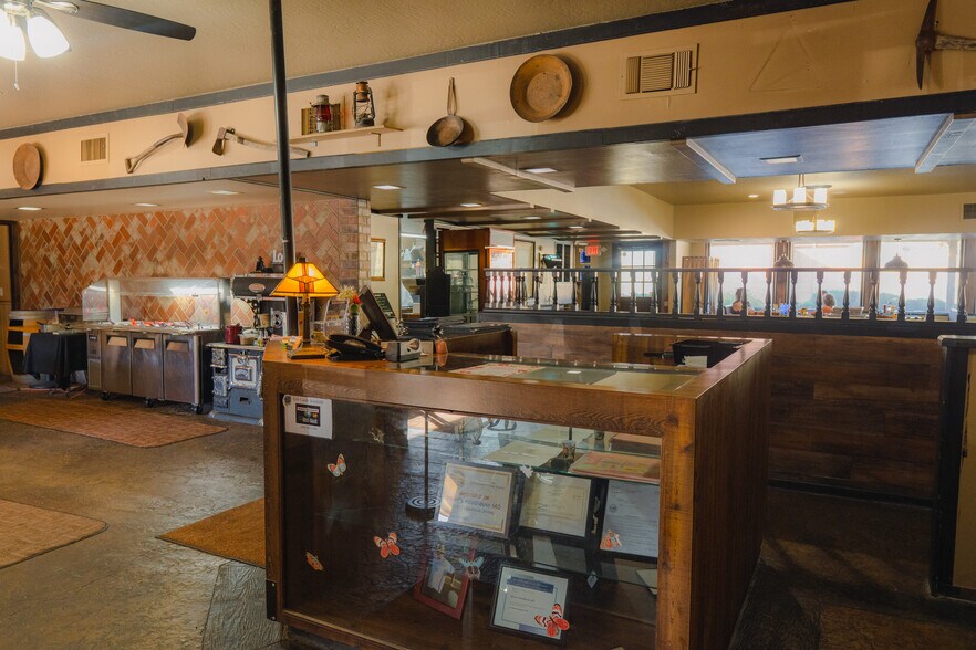 More Photos Of 5159 CA-140, Mariposa Restaurant For Sale