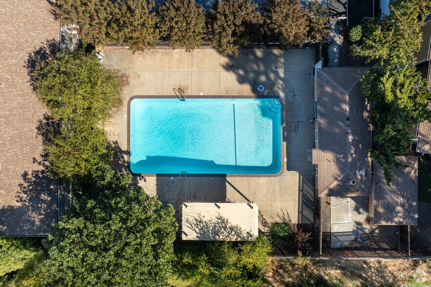 More Photos Of 2451 Olivera Rd, Concord Apartments For Sale