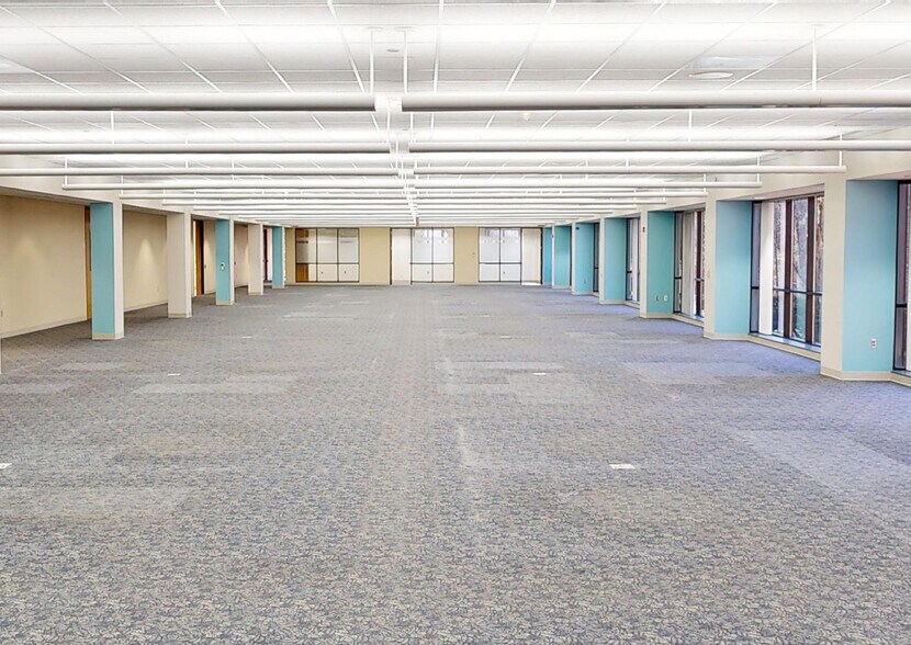 More Photos Of 1101 Hamlin Rd, Durham Research And Development For Lease