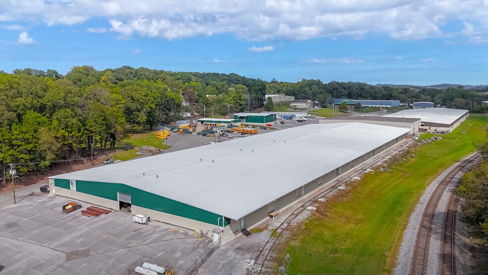More Photos Of 1605 Prosser Rd, Knoxville Warehouse For Lease
