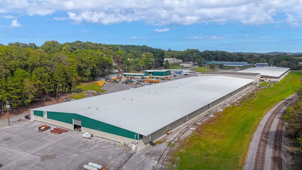More Photos Of 1605 Prosser Rd, Knoxville Warehouse For Lease