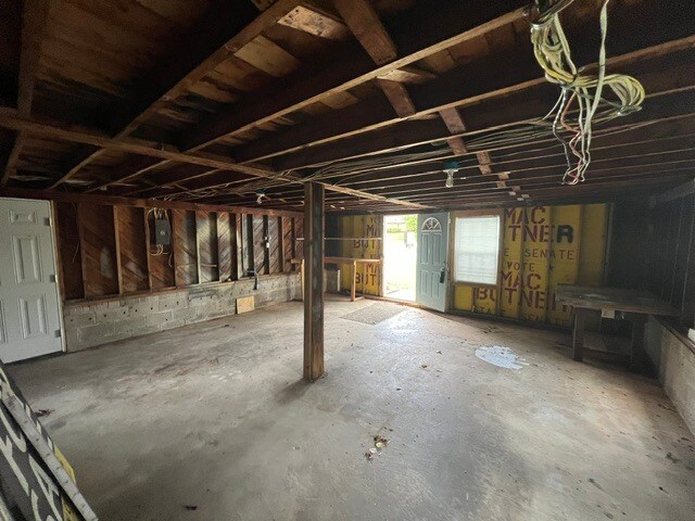 More Photos Of 636 Statesville Blvd, Salisbury Office For Sale