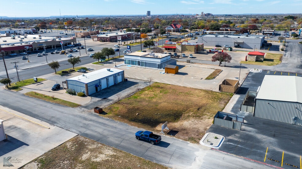 More Photos Of TBD East North 10th St, Abilene Land For Sale